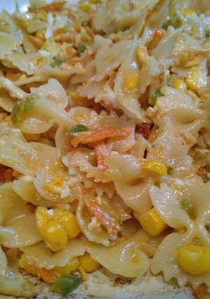 Una foto de Revuelto de fideos del día anterior con verduras