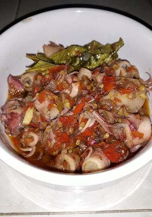 Foto resep Cumi asin pedas nampol.