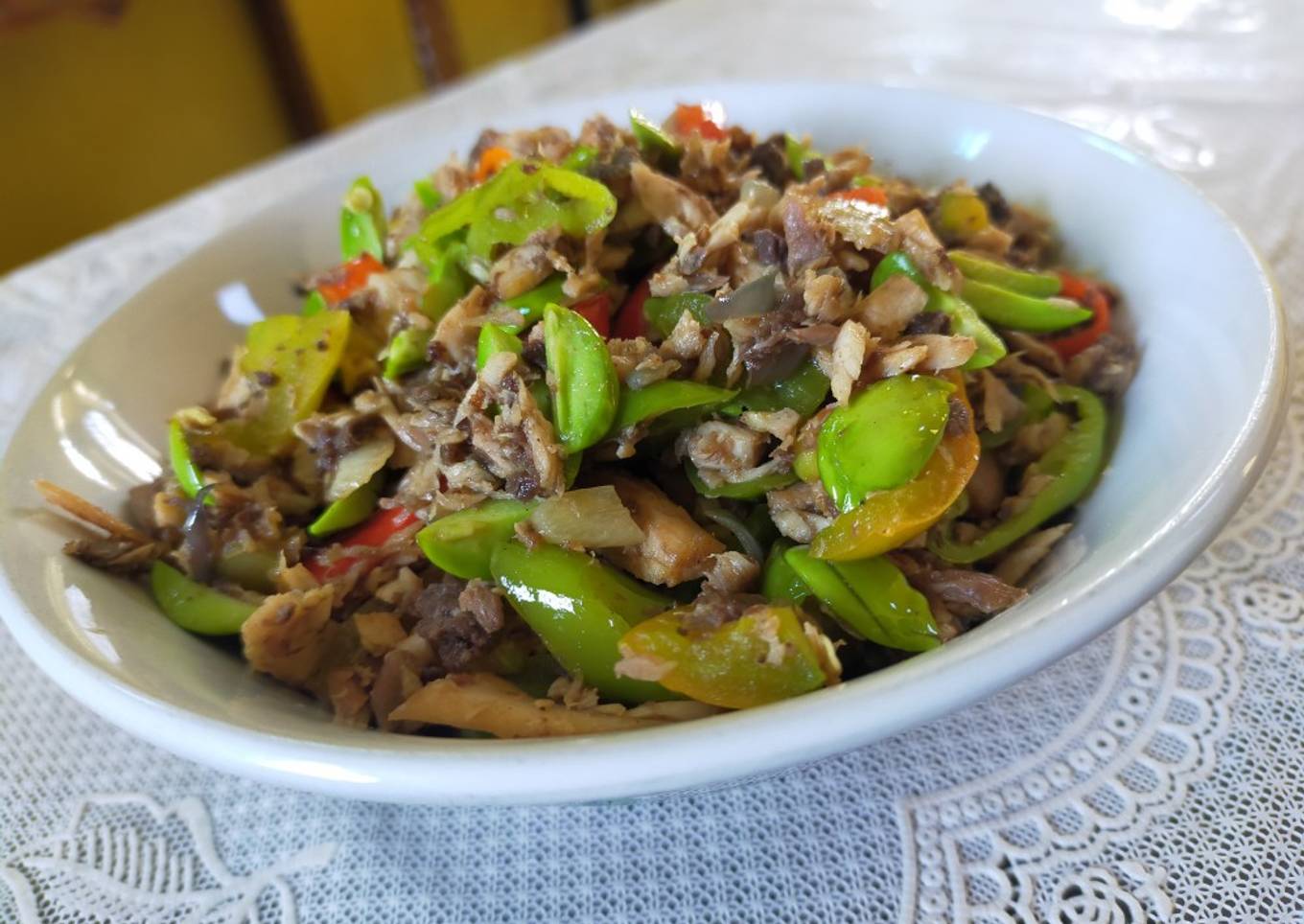 Tumis tongkol pete