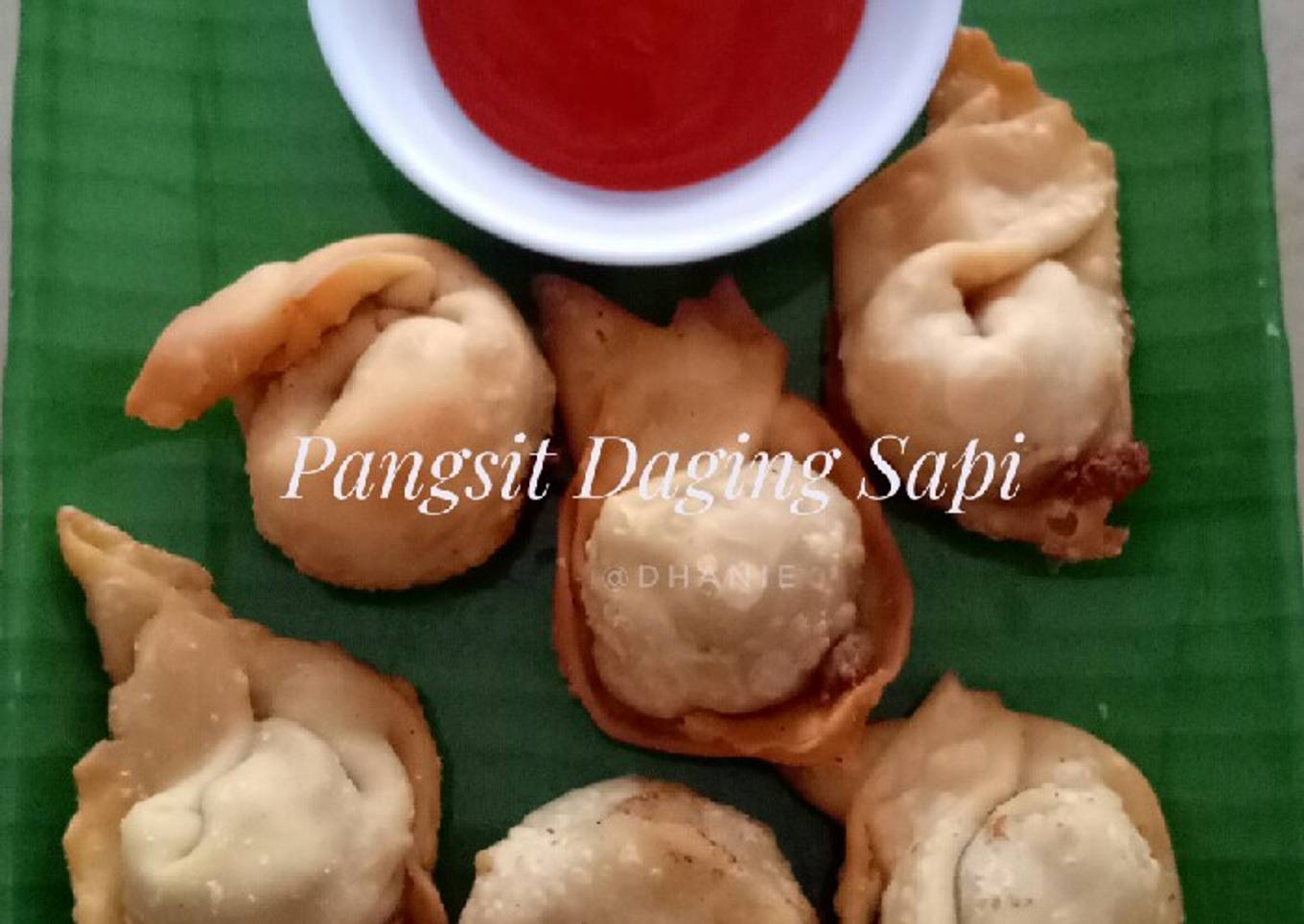 Pangsit Goreng Isi Daging Sapi