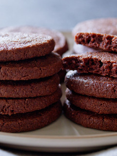 A picture of Rich Chocolate Cookies.
