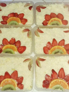 Foto resep Brownies toping salad buah