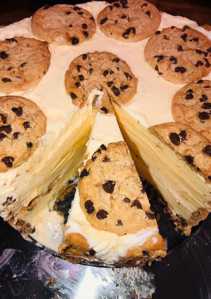 Una foto de Pastel De Nieve de Vainilla con Galletas Chispas de Chocolate