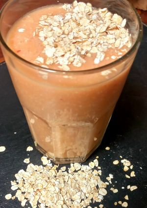 Una foto de Licuado de Papaya, Manzana y Avena