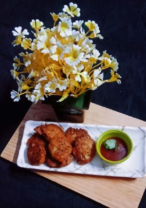 সুজির পকোড়া (sooji pakoda recipe in Bengali) রেসিপির প্রধান ছবি
