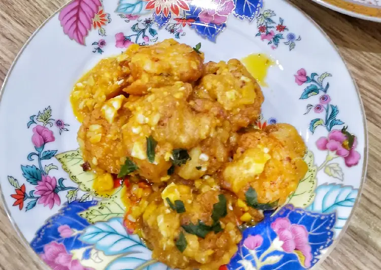 Resep Mudah Udang Saus Telur Asin / Shrimp Salted Egg Sedap