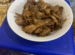 Hình của món Thịt Lợn Rang Sả Ớt.