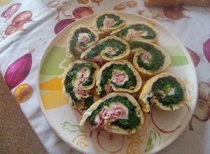 Foto di Rotolo di frittata con spinaci, mozzarella e cotto