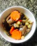 Chim cút hầm nấm hạt sen