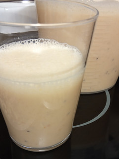 Una foto de Zumo multivitaminas sin lactosa
