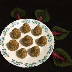 A picture of Jaggery Sesame Modak.