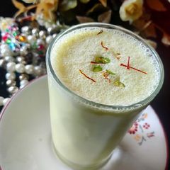 A picture of Kesar Pista Milkshake.
