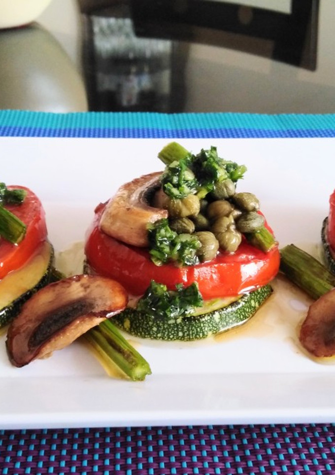 Una foto de Ensalada Navideña o caprese 👍🇵🇪