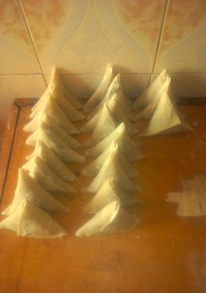 A picture of Kenyan samosa.