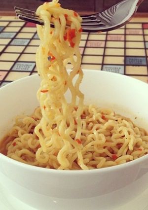 A picture of Noodles.