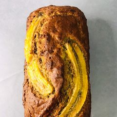 A picture of Banana and Peanut butter bread.