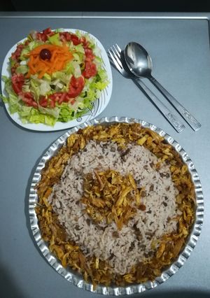 عکسی از دستور عدس پلو با کشمش و مرغ