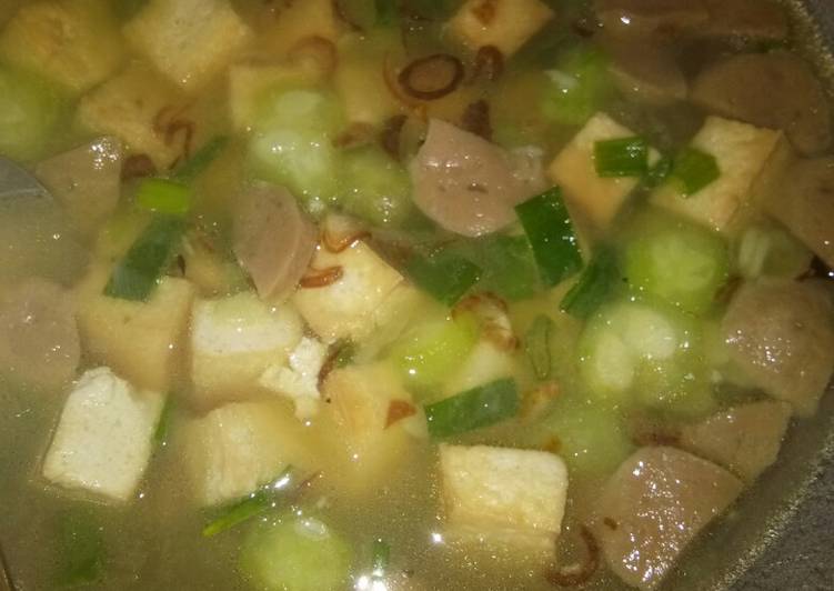 Cara memasak Sayur oyong tahu bakso yang simpel