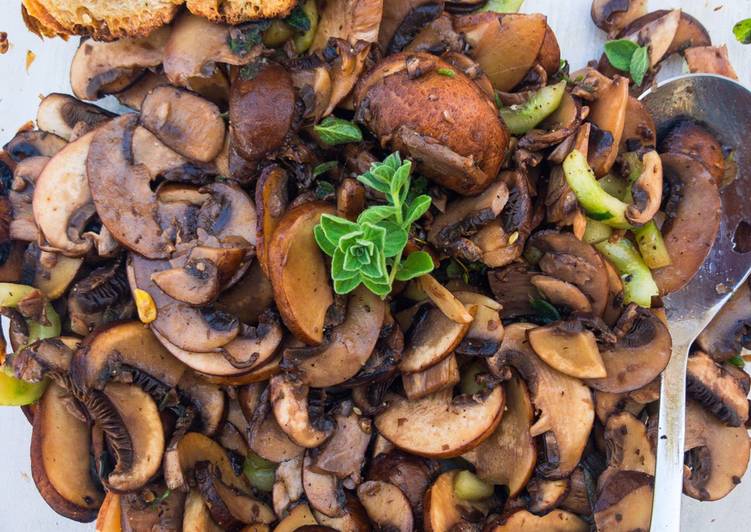 Schneller Champignons-Salat