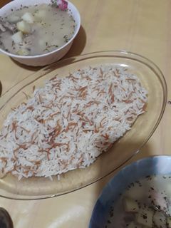 صورة لوصفة رز مع مرقة بطاطا ودجاج