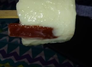 Una foto de Helado de queso con dulce de guayaba