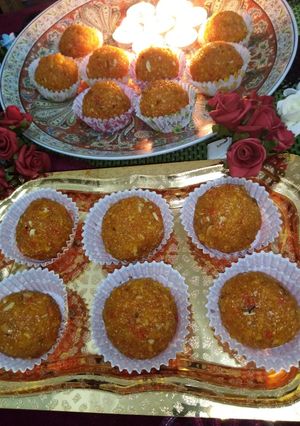 A picture of Mootichoor Kay laddu.