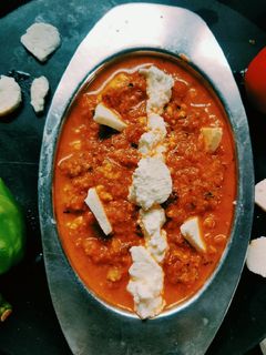 शाही पनीर भुर्जी(Shahi paneer bhurji recipe in Hindi) रेसिपी मुख्य फोटो