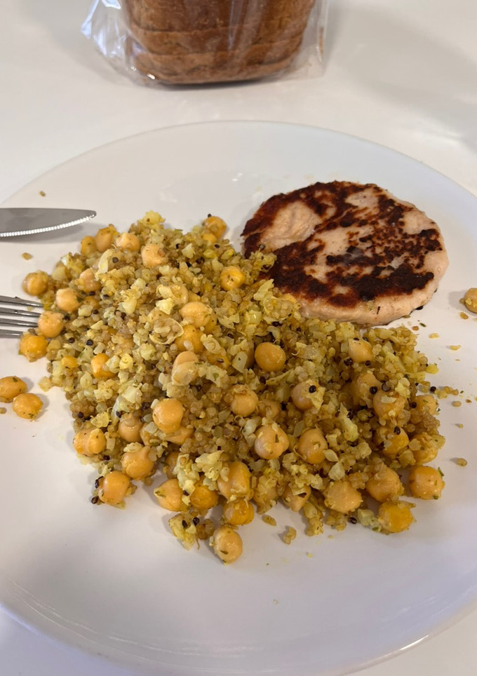 Una foto de Hamburguesa de pollo con extra proteína
