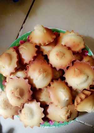 A picture of Coconut Cup cakes.