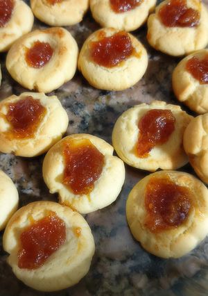 Una foto de Pepas de Dulce de Membrillo y Batata