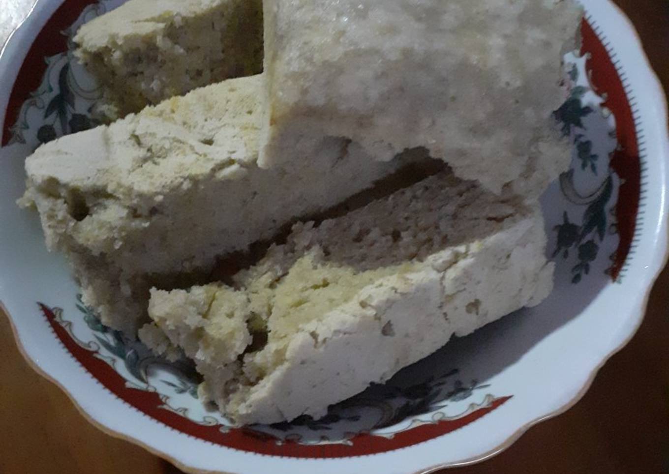 Kue bolu pisang