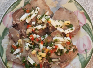Una foto de Lengua a la vinagreta