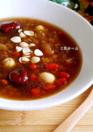 黑糖龍眼米糕粥 的食譜成品照片