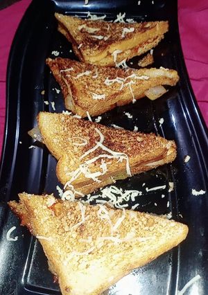 चीजी सैंडविच (Cheesy sandwich recipe in hindi) रेसिपी मुख्य फोटो