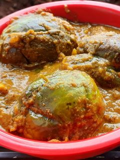 भरली वांगी रेसिपी (bharli vangi recipe in marathi) रेसिपी चे मुख्य फोटो