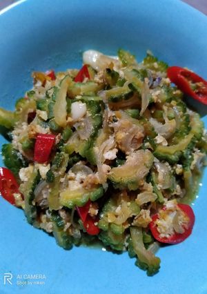 Foto resep Oseng pare telur