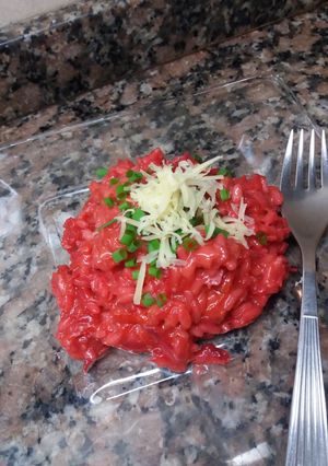 Una foto de Risotto rojo