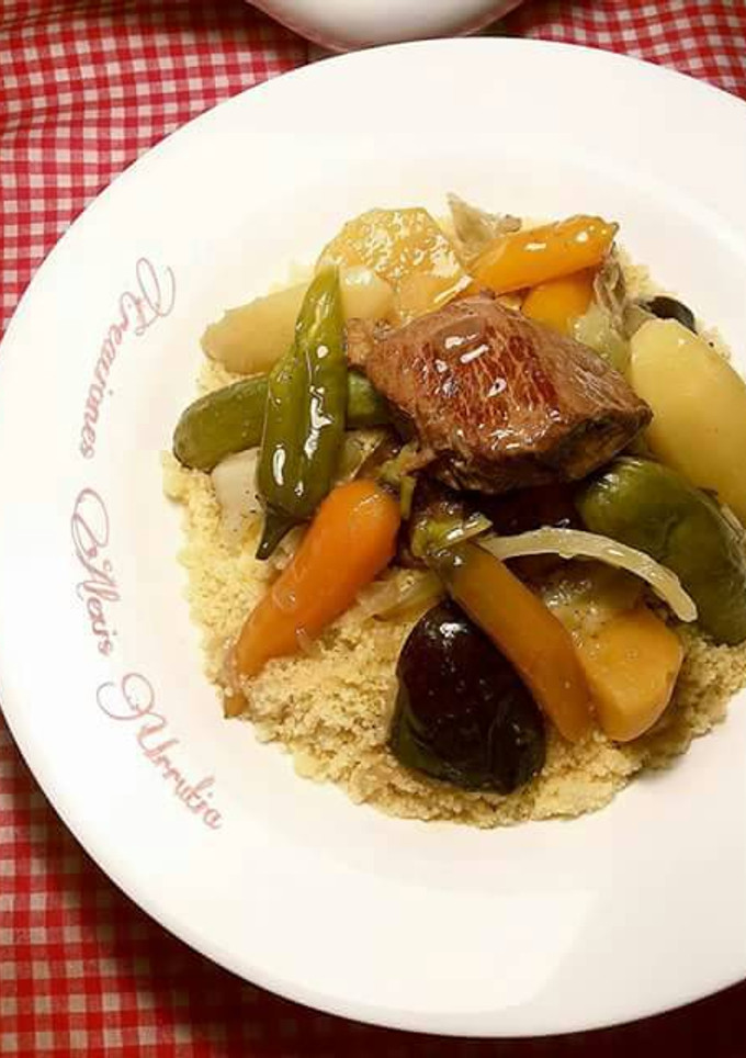 Una foto de Cuscus con ternera y verduras