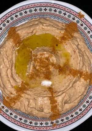 Une photo de Houmous tomate séchée