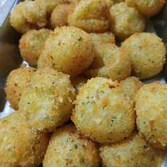 Bola kentang keju moza রেসিপির প্রধান ছবি