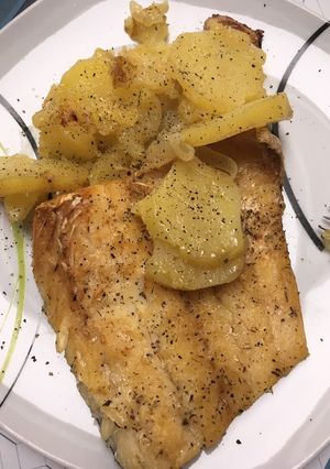 Une photo de Bacalho (morue) au four