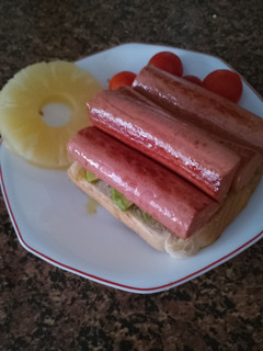 Una foto de Tosta de Salchichas