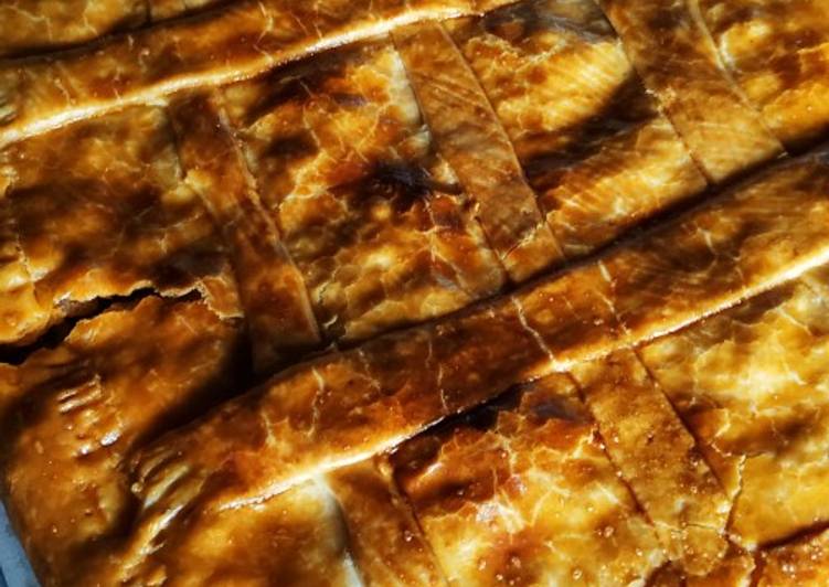 Empanada de carne, con masa de Mercadona