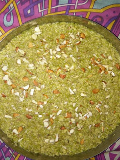 लौकी की बर्फी (Lauki Ki Barfi recipe in Hindi) रेसिपी मुख्य फोटो
