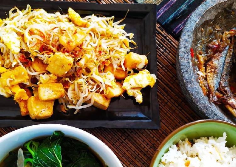 Tumis 3T (Tahu Telur Toge)