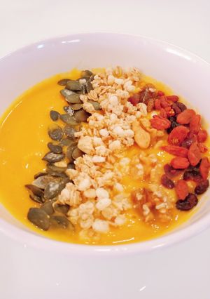 Foto de Sopa de cenoura com topping