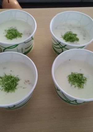 Una foto de Postre de limón (facilísimo)