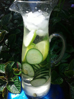 Una foto de Agua Fresca de Pepino