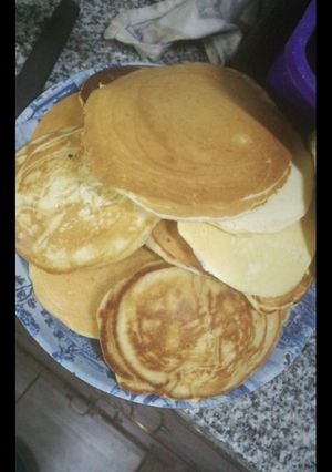 Una foto de Hot cakes caseros 💕