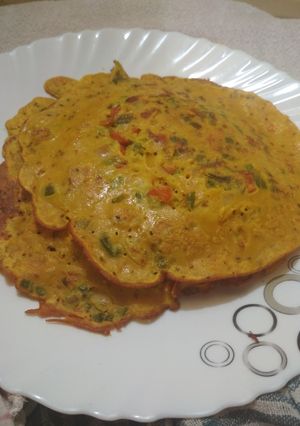 A picture of Mixed veg besan chilla.
